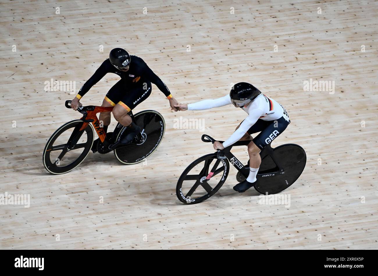 Paris 2024 Cycling editorial stock photo. Image of track - 329930738