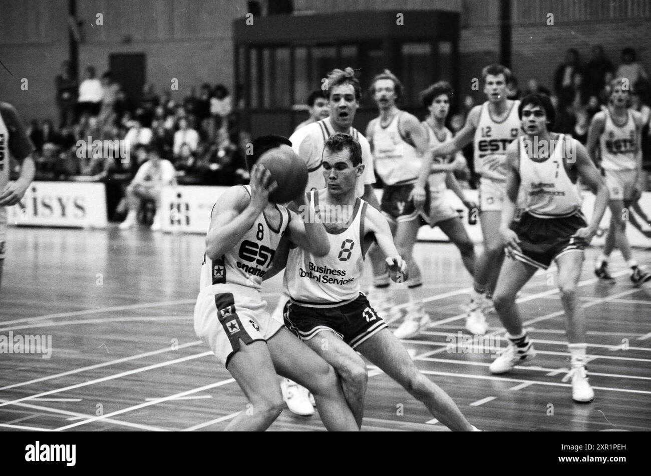 Basketball ests akrides locomotive hi-res stock photography and images ...