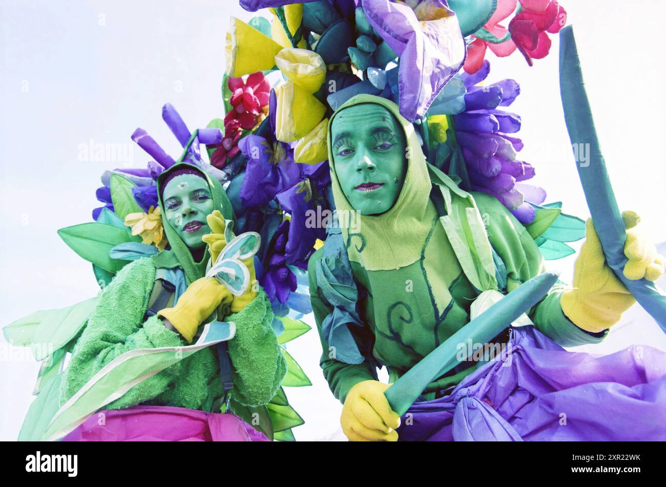 Last day of Floriade: Flowers on stilts Vijfhuizen, Vijfhuizen, 19-10-2002, Whizgle Dutch News: Historic Images Tailored for the Future. Explore The Netherlands past with modern perspectives through Dutch agency imagery. Bridging yesterday's events with tomorrow's insights. Embark on a timeless journey with stories that shape our future. Stock Photo