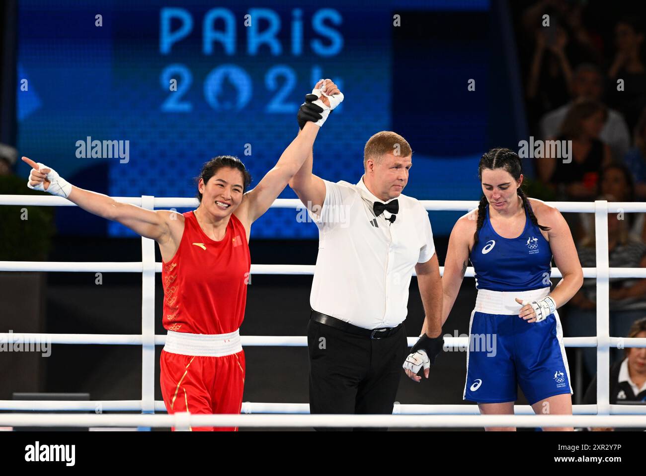 Paris, France. 08th Aug, 2024. Australian boxer Caitlin Parker (right ...