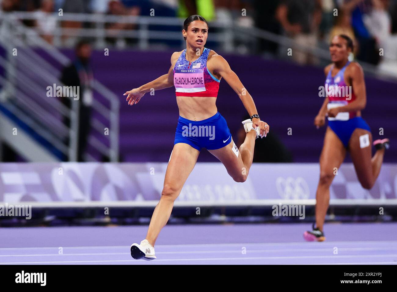 Paris, France, 8 August, 2024. Sydney McLaughlin-Levrone of USA wins Gold in the Women’s 400m Hurdles Final during the Athletics Paris 2024 Olympic Games   at the Stade de France on August 08, 2024 in Paris, Credit: Pete Dovgan/Speed Media/Alamy Live News Credit: Pete Dovgan/Speed Media/Alamy Live News Stock Photo