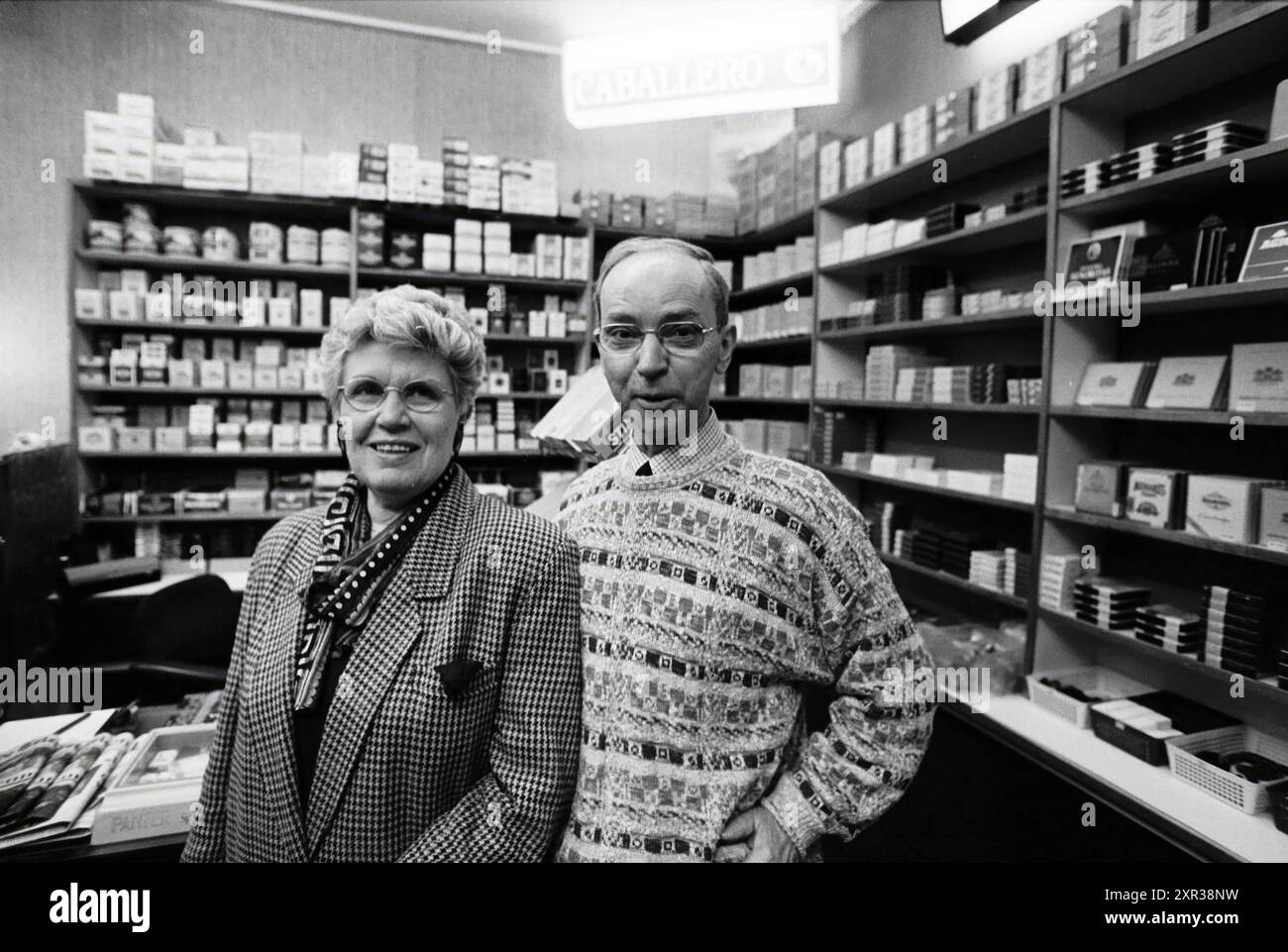 tobacco agency Cigar shop tobacco stops, Haarlem, Nagtzaamstraat, The Netherlands,  21-12-1997, Whizgle Dutch News: Historic Images Tailored for the Future.  Explore The Netherlands past with modern perspectives through Dutch agency  imagery. Bridging yesterday's events