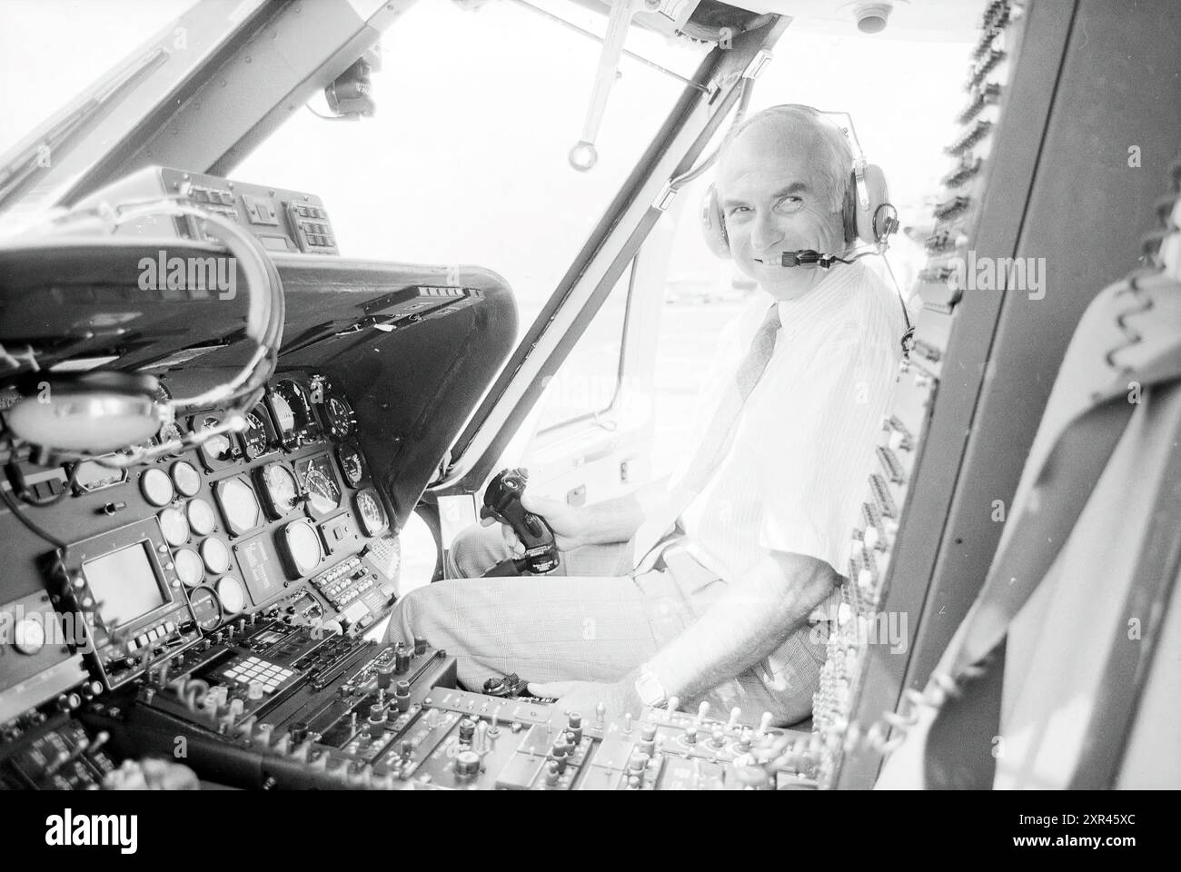Klm helicopters hi-res stock photography and images - Alamy