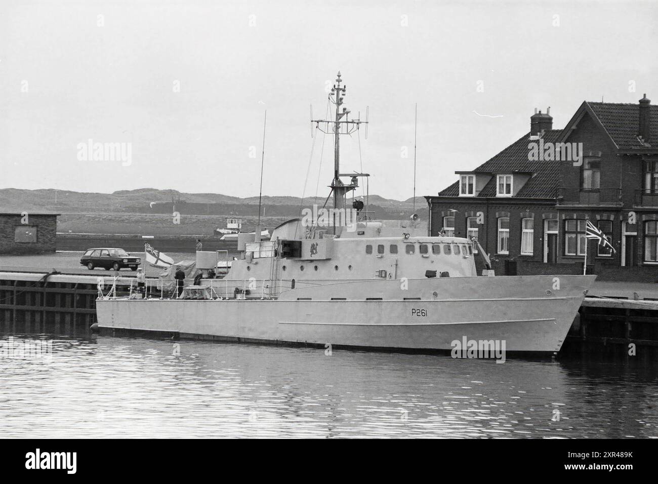 English warship hi-res stock photography and images - Alamy
