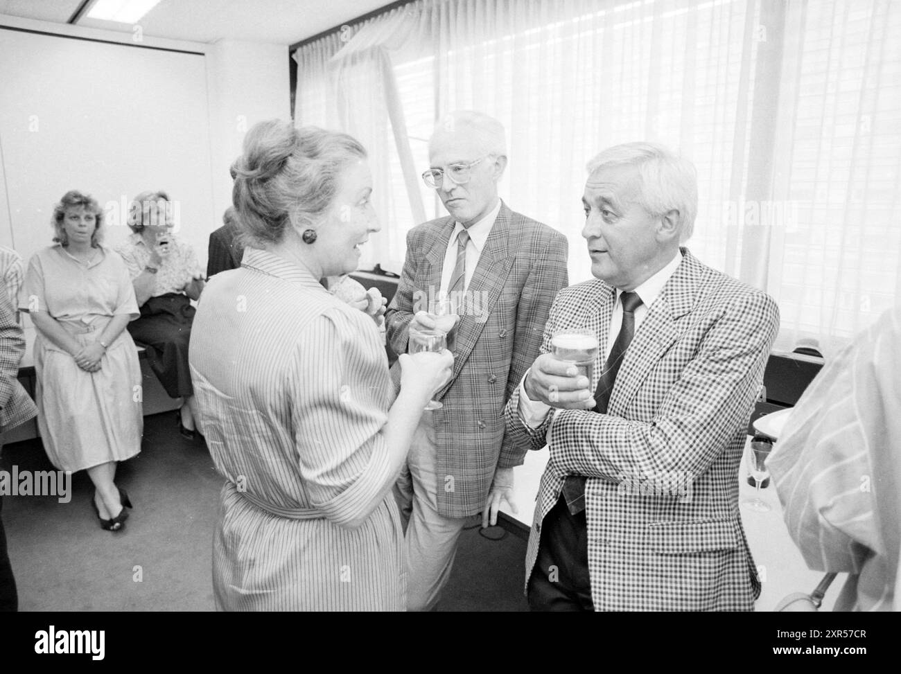 Opening of the SDU State Inspection Office., Opening, openings, putting into use, 19-05-1989, Whizgle Dutch News: Historic Images Tailored for the Future. Explore The Netherlands past with modern perspectives through Dutch agency imagery. Bridging yesterday's events with tomorrow's insights. Embark on a timeless journey with stories that shape our future. Stock Photo