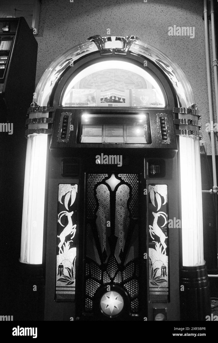 買得 & Photos Stock White and Black Jukebox Images Alamy - アート・デザイン・音楽