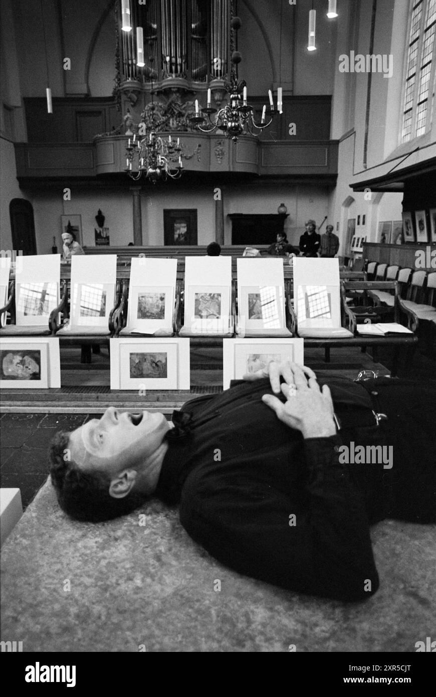 Singing opera in the Walloon Church, Begijnhof, Haarlem, Begijnhof, The Netherlands, 05-11-1993, Whizgle Dutch News: Historic Images Tailored for the Future. Explore The Netherlands past with modern perspectives through Dutch agency imagery. Bridging yesterday's events with tomorrow's insights. Embark on a timeless journey with stories that shape our future. Stock Photo