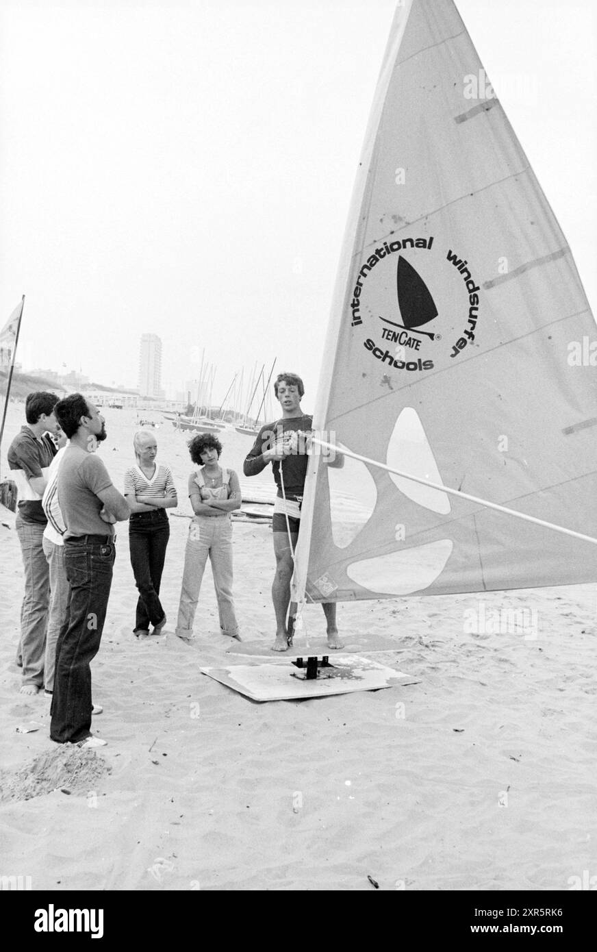 Report surfing surf school Zandvoort, Report, 27-07-1978, Whizgle Dutch News: Historic Images Tailored for the Future. Explore The Netherlands past with modern perspectives through Dutch agency imagery. Bridging yesterday's events with tomorrow's insights. Embark on a timeless journey with stories that shape our future. Stock Photo
