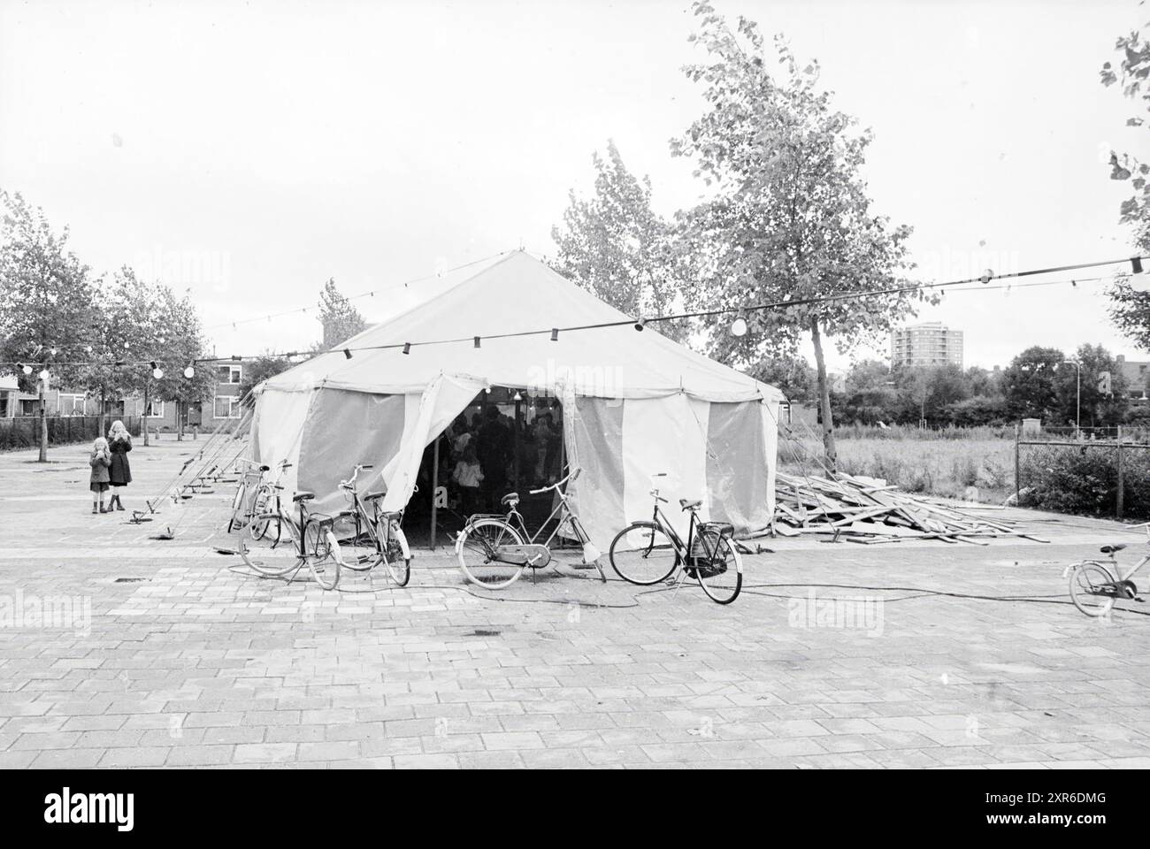 mckinley wurfzelt zusammenlegen Family 20.6 Familienzelt Grey Light/Green SMO One Size Sport & Freizeit Handball Color:Surge Pintler - 1P Ultralight