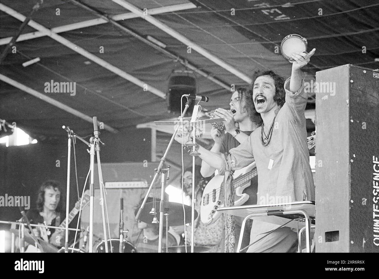 Holland Pop Festival in the Kralingse bos, which has gone down in history as the Dutch version of the American Woodstock festival. With performances by The Byrds, Mungo Jerry, Canned Heat and Jefferson Airplane, Music, Rotterdam, 26-06-1970, Whizgle Dutch News: Historic Images Tailored for the Future. Explore The Netherlands past with modern perspectives through Dutch agency imagery. Bridging yesterday's events with tomorrow's insights. Embark on a timeless journey with stories that shape our future. Stock Photo