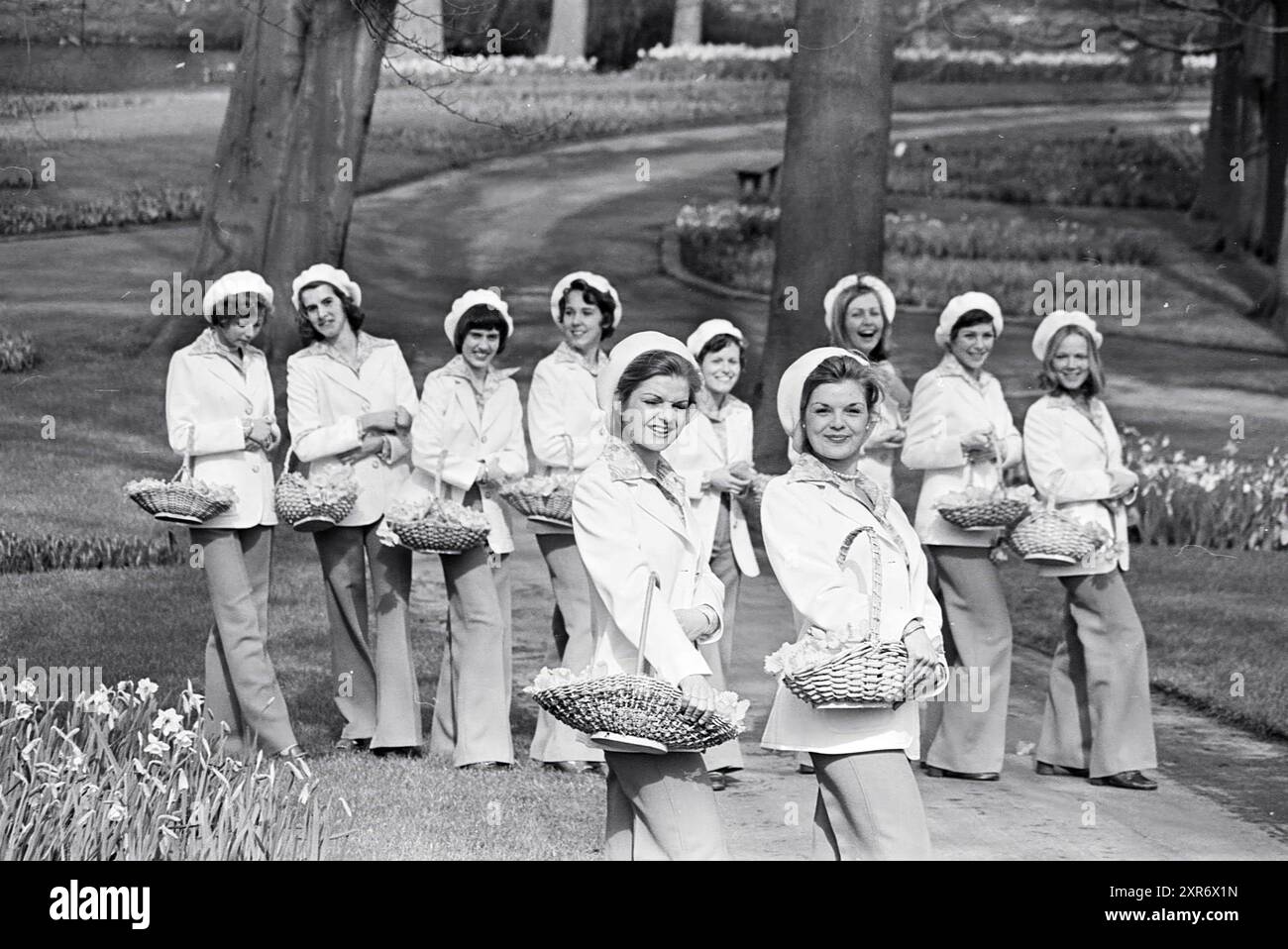 Opening Keukenhof 1975 by Burg. Samkalden, Keukenhof Foundation estate in Lisse, 25-03-1975, Whizgle Dutch News: Historic Images Tailored for the Future. Explore The Netherlands past with modern perspectives through Dutch agency imagery. Bridging yesterday's events with tomorrow's insights. Embark on a timeless journey with stories that shape our future. Stock Photo