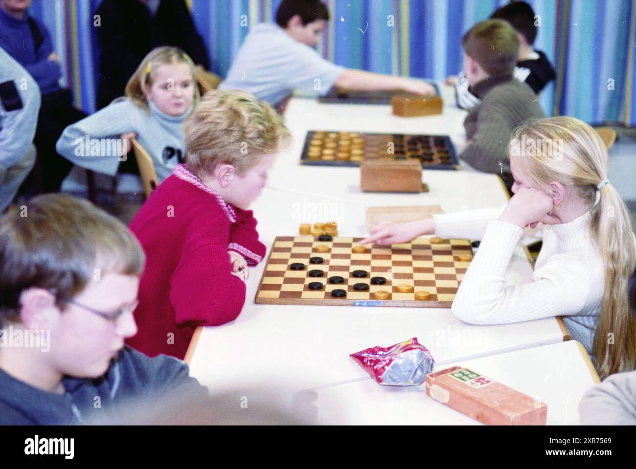 School checkers tournament hi-res stock photography and images - Alamy