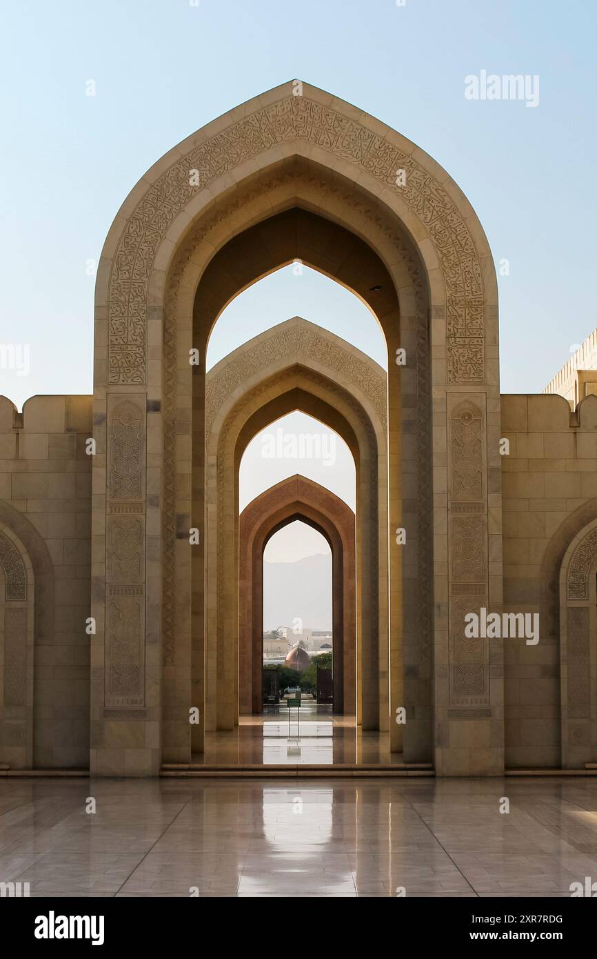 Muscat oman arabic architecture hi-res stock photography and images - Alamy