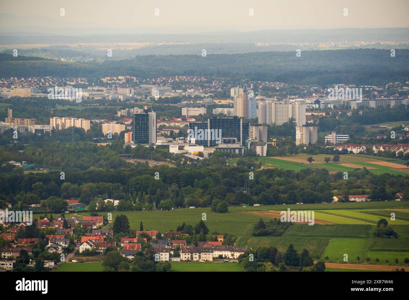 German neighborhoods hi-res stock photography and images - Alamy
