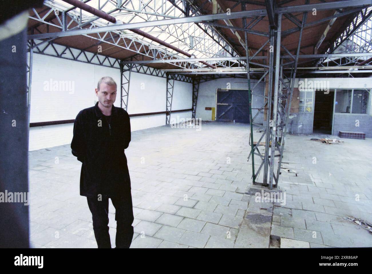 New Vide, Martijn Lucas Smit. The Haarlem artists' initiative Nieuwe Vide was founded in 1997 by Martijn Lucas Smit, among others. Since then, Nieuwe Vide has been programming series of exhibitions, festivals and manifestations with contemporary visual art as its core area, but with an ever-growing focus on the border areas with other forms, disciplines and media., Haarlem, The Netherlands, 19-10-1997, Whizgle Dutch News: Historic Images Tailored for the Future. Explore The Netherlands past with modern perspectives through Dutch agency imagery. Bridging yesterday's events with tomorrow's insig Stock Photo