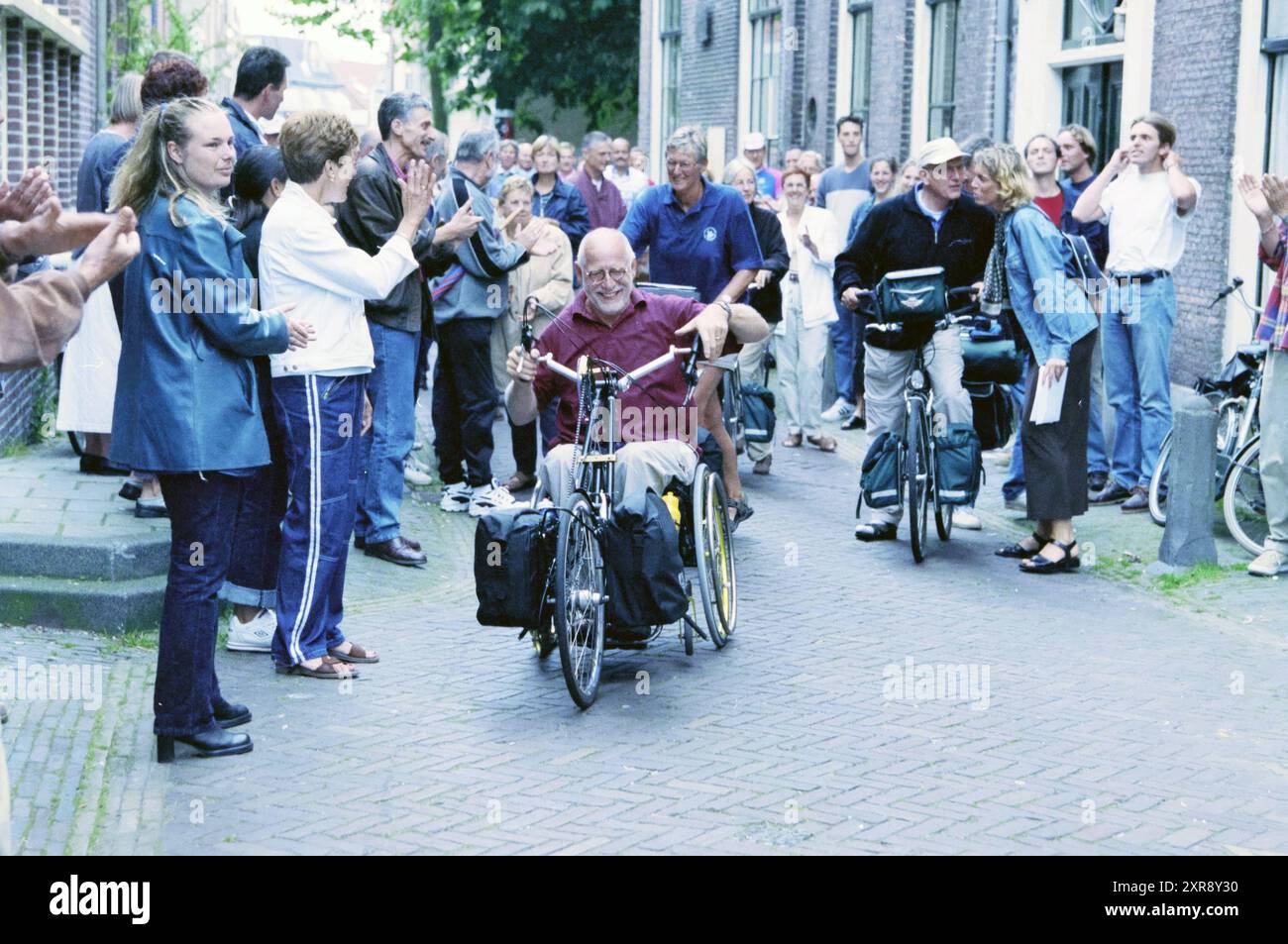 Ad Hermans leaves for Spain, 09-06-2000, Whizgle Dutch News: Historic Images Tailored for the Future. Explore The Netherlands past with modern perspectives through Dutch agency imagery. Bridging yesterday's events with tomorrow's insights. Embark on a timeless journey with stories that shape our future. Stock Photo