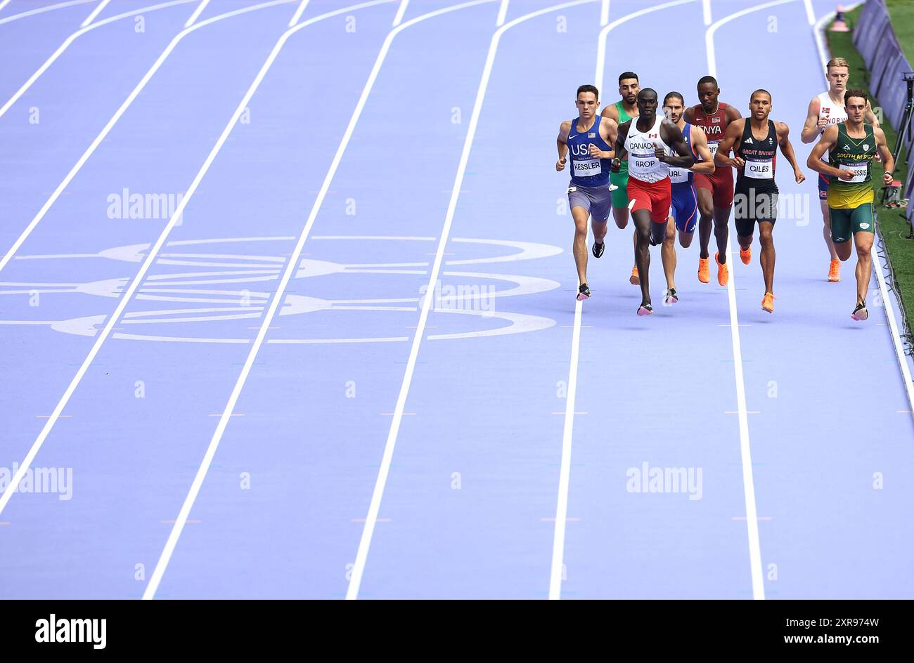 Paris, France. 9th Aug, 2024. Athletes compete during the men's 800m ...