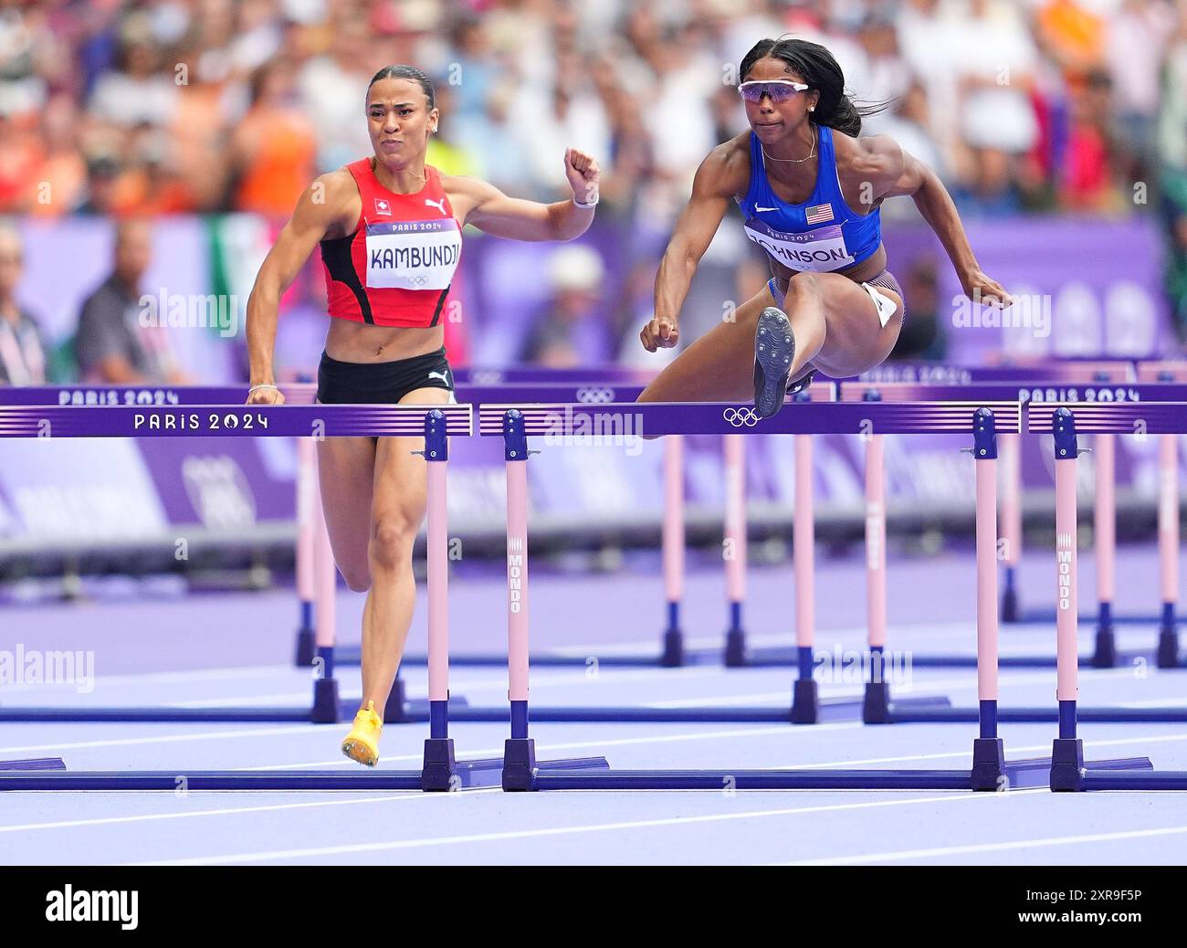 Alaysha Paris, France. 9th Aug, 2024. Alaysha Johnson (R) of the United States ...