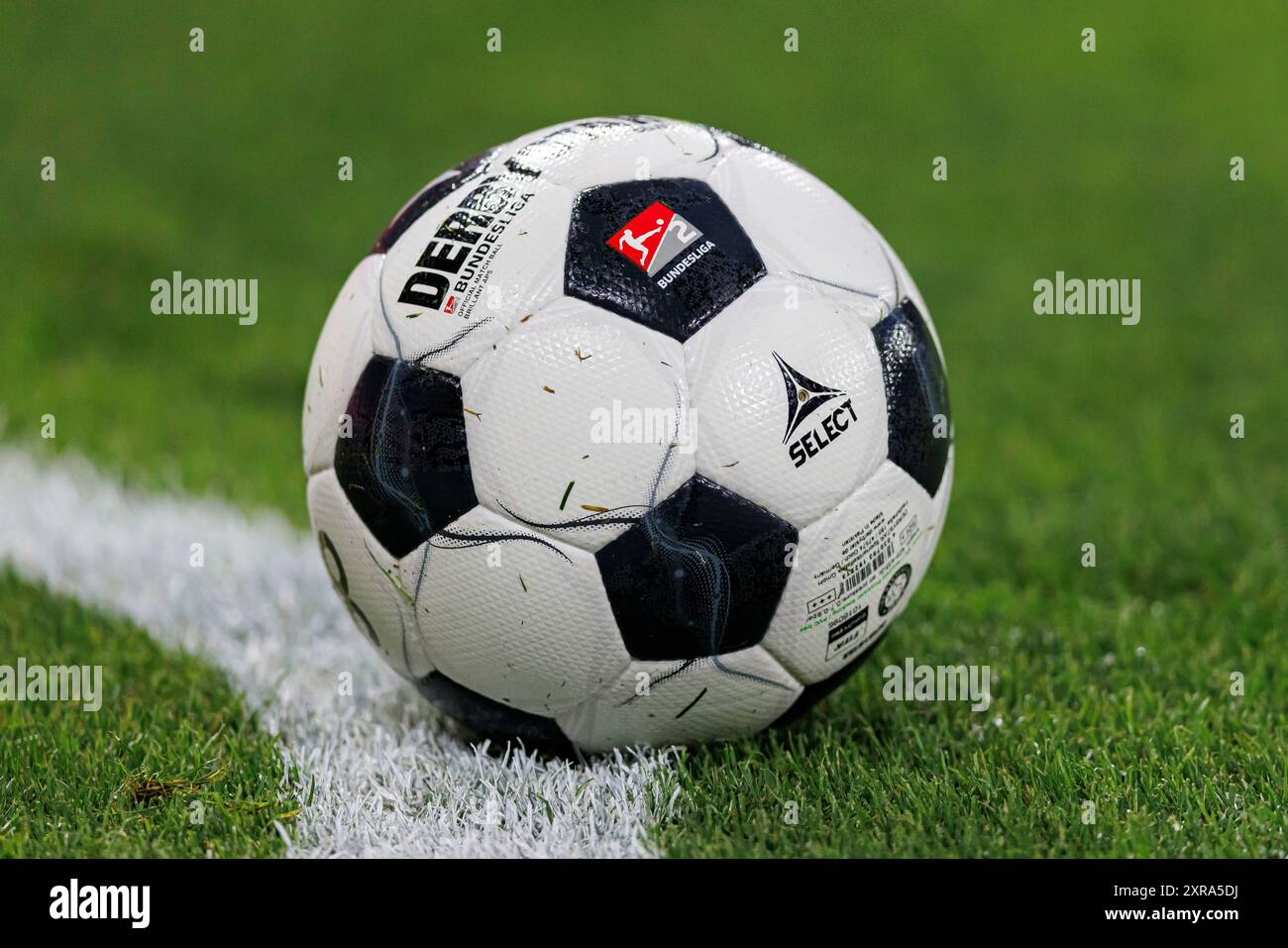 2 bundesliga ball 2025 hi-res stock photography and images - Alamy