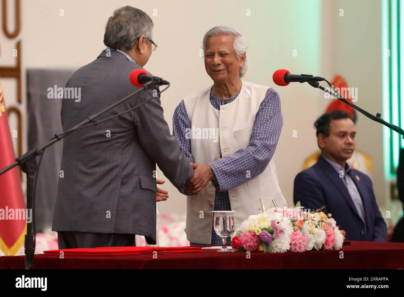 Dhaka, Bangladesh - August 08, 2024: President Mohammed Shahabuddin swearing in Dr. Muhammad Yunus as the chief adviser to the interim government at t Stock Photo