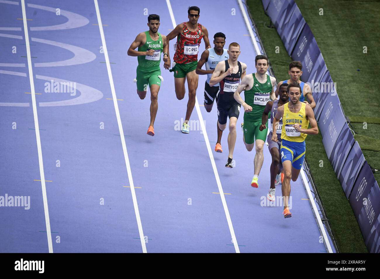 Paris, France. 09th Aug, 2024. Athletes compete in the Men's 800m Semi ...