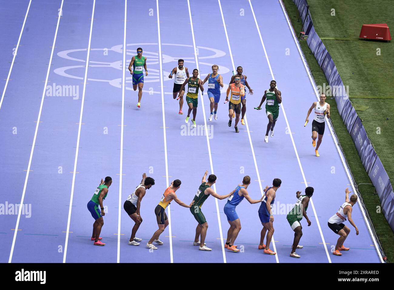 Paris, France. 09th Aug, 2024. Athletes compete in the Men's 4x400m ...