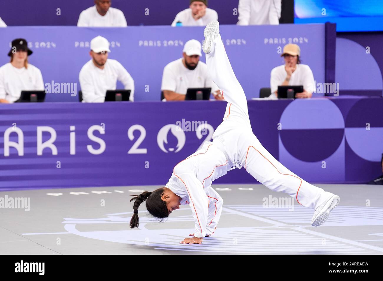 Paris, France. 09th Aug, 2024. PARIS, FRANCE - AUGUST 9: India Sardjoe of the Netherlands competing in the B-Girls Round Robin during Day 14 of Breaking - Olympic Games Paris 2024 at Place de la Concorde on August 9, 2024 in Paris, France. (Photo by Rene Nijhuis/BSR Agency) Credit: BSR Agency/Alamy Live News Stock Photo