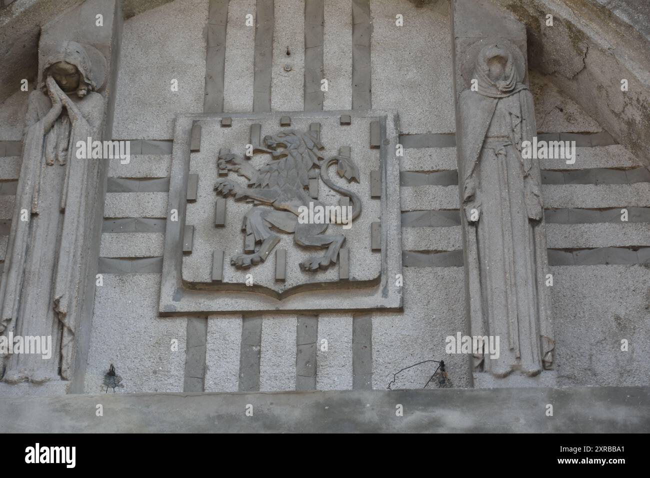 L'église Saint-Martin est une église située à Masnières dans le département français du Nord en région Hauts-de-France.Il existe peu de documents sur Stock Photo