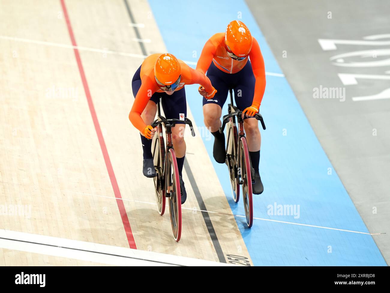 Netherland's Maike van der Duin and Lisa van Belle in the Women's Madison Final at the National Velodrome, Saint-Quentin-en-Yvelines, on the fourteenth day of the 2024 Paris Olympic Games in France. Picture date: Friday August 9, 2024. Stock Photo