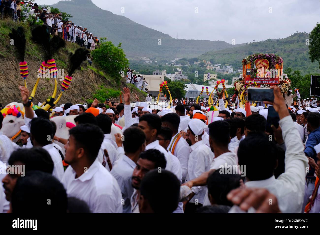 Vari Photo Pandharpur festival procession india hi-res stock photography and ...