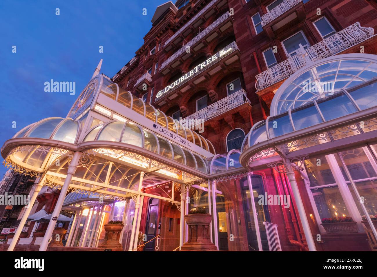 England, Sussex, East Sussex, Brighton, Entrance to the DoubleTree Hotel Stock Photo