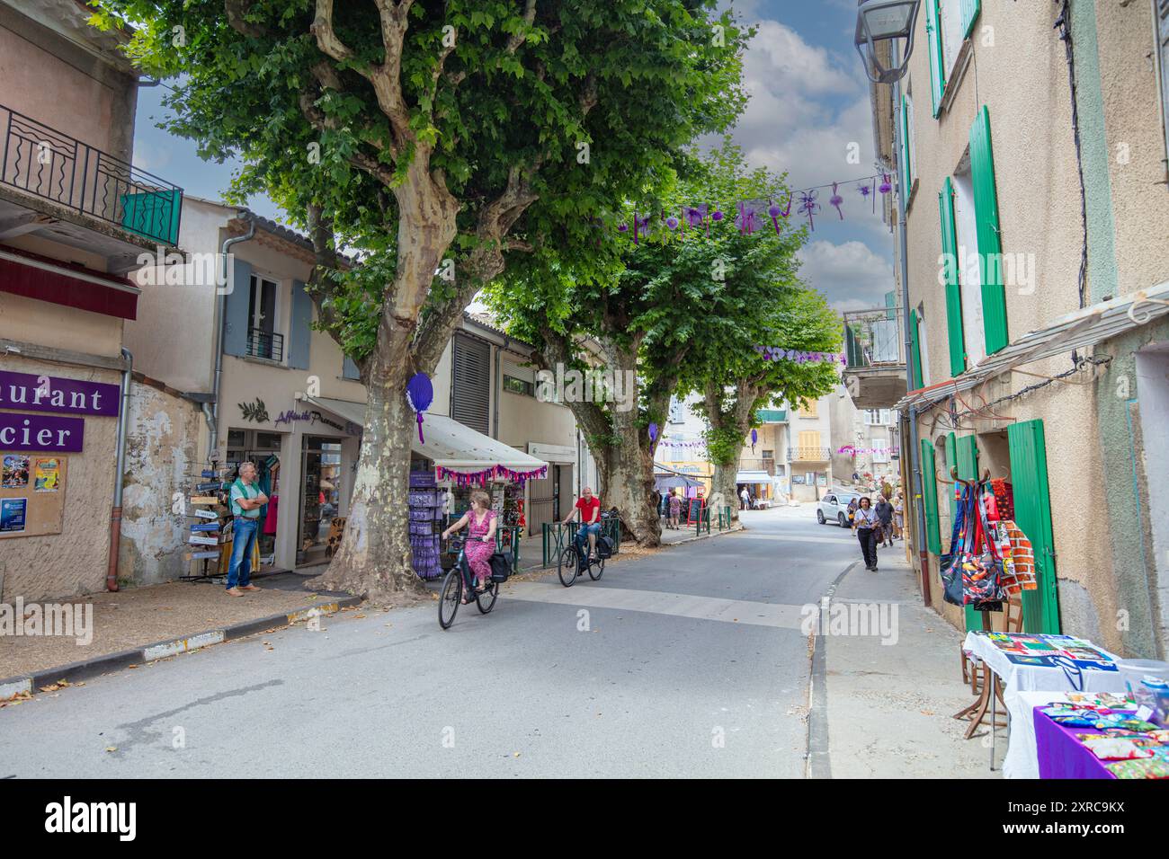 France, Provence, Valensole, old town, street scene Stock Photo