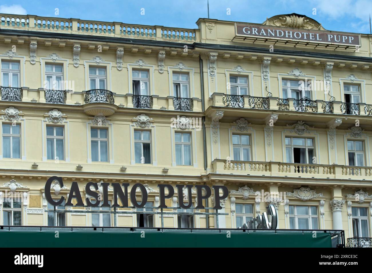 Casino Pupp in the Grandhotel Pupp in the spa district, Karlovy Vary, Bohemia, Czech Republic Stock Photo