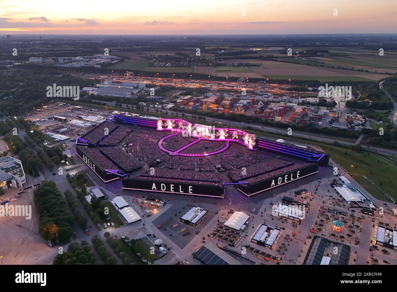 Adele in Muenchen 3. Show der Europa Konzerte am 09.08.2024 auf dem Freigelaende der Messe in