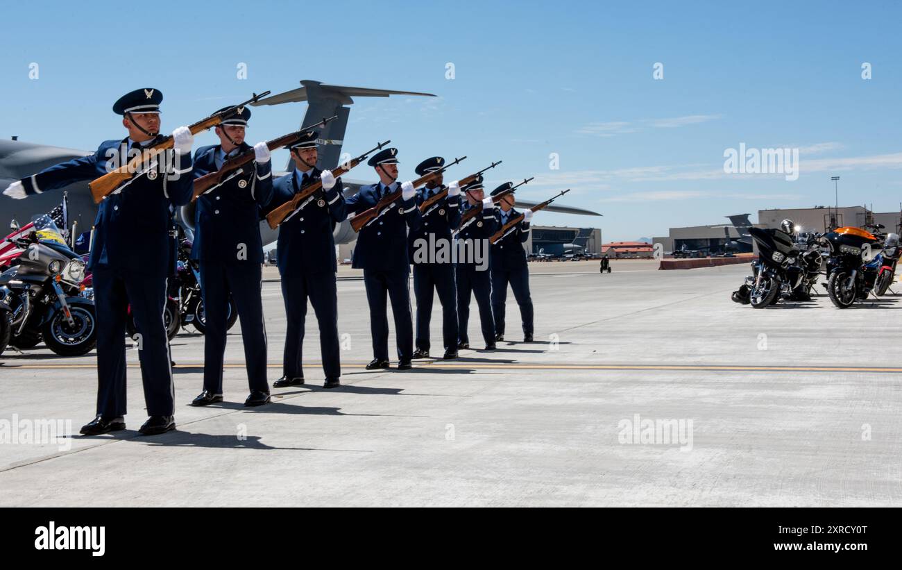 Air force honor guard 21 gun salute hi-res stock photography and images ...