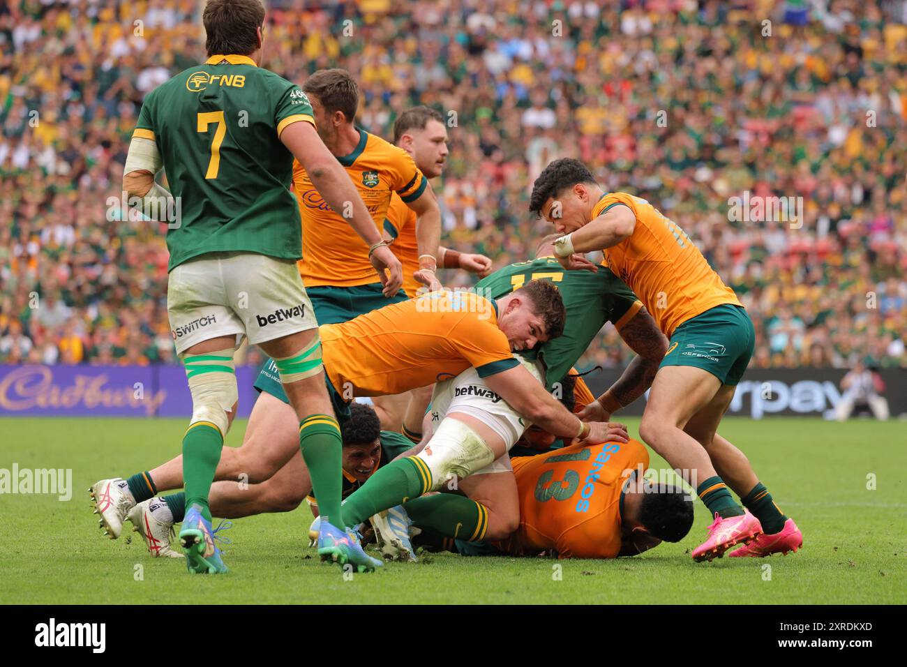 Brisbane, Australia. 10th Aug, 2024. Brisbane, August 10th 2024: Players of Australia push forward late in the first half towards the try line during the match between the Wallabies and Springboks in The Rugby Championship at the Suncorp Stadium Matthew Starling (Promediapix/SPP) Credit: SPP Sport Press Photo. /Alamy Live News Stock Photo