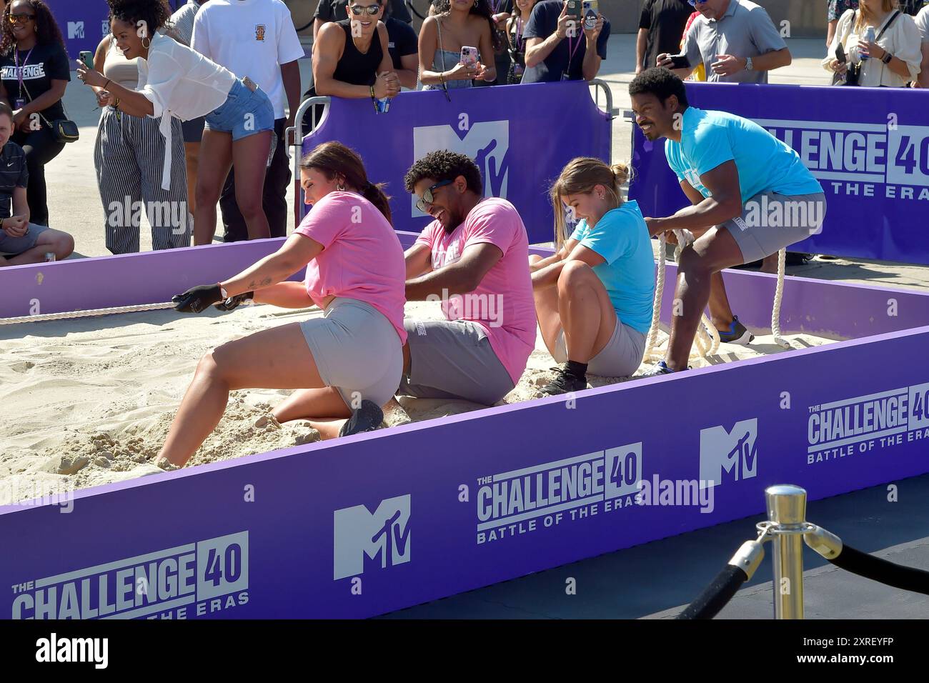 Olivia Kaiser, Kyland Young, Tori Deal und Leroy Garrett bei der 40 ...