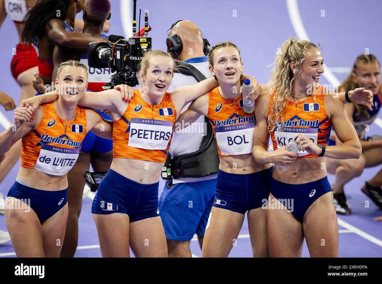 paris-lieke-klaver-cathelijn-peeters-lisanne-de-witte-and-femke-bol
