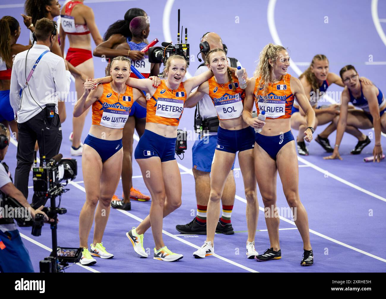 paris-lieke-klaver-cathelijn-peeters-lisanne-de-witte-and-femke-bol