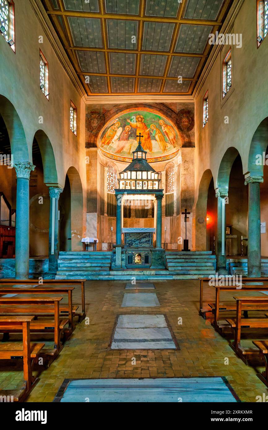 Interior of the Church of San Giorgio al Velabro, Rome, Italy Stock ...