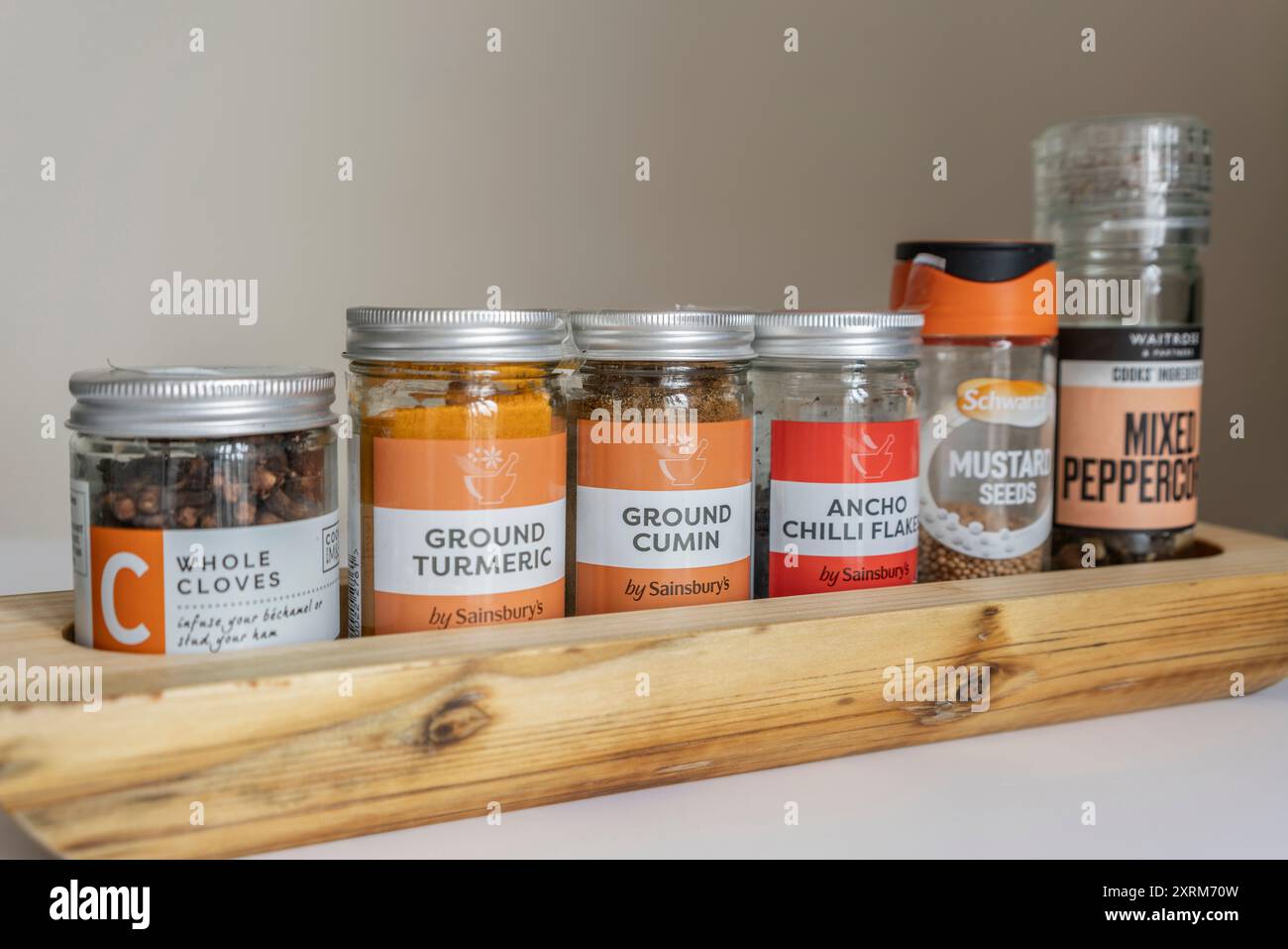 Spices bottles hi res stock photography and images Alamy