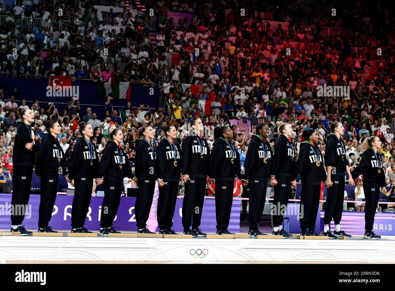 Paris, France. 11th Aug, 2024. Italian players during the medal ceremony at the end of the Volleyball gold medal match between United States of America and Italy of the Paris 2024 Olympic Games at Arena Paris Sud 1 in Paris (France), August 11, 2024. Italy defeated United States 3-0 and won the gold medal. Credit: Insidefoto di andrea staccioli/Alamy Live News Stock Photo