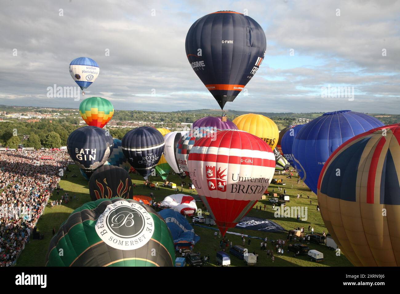 Hot air balloons, Bristol balloon fiesta 2024, Fly Navy Balloon ...