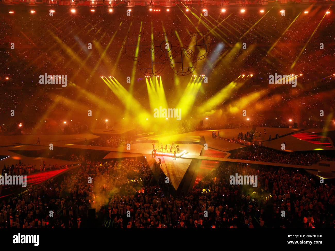 Paris olympics 2025 closing ceremony hires stock photography and