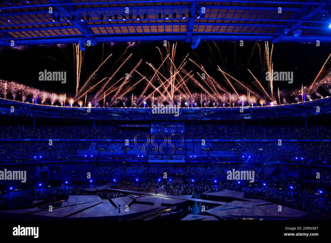 Symbolbild / Themenfoto Feuerwerk Schlussfeier, FRA, Olympische Spiele Paris 2024, Closing Ceremony, 11.08.2024  Foto: Eibner-Pressefoto/Michael Memmler Stock Photo