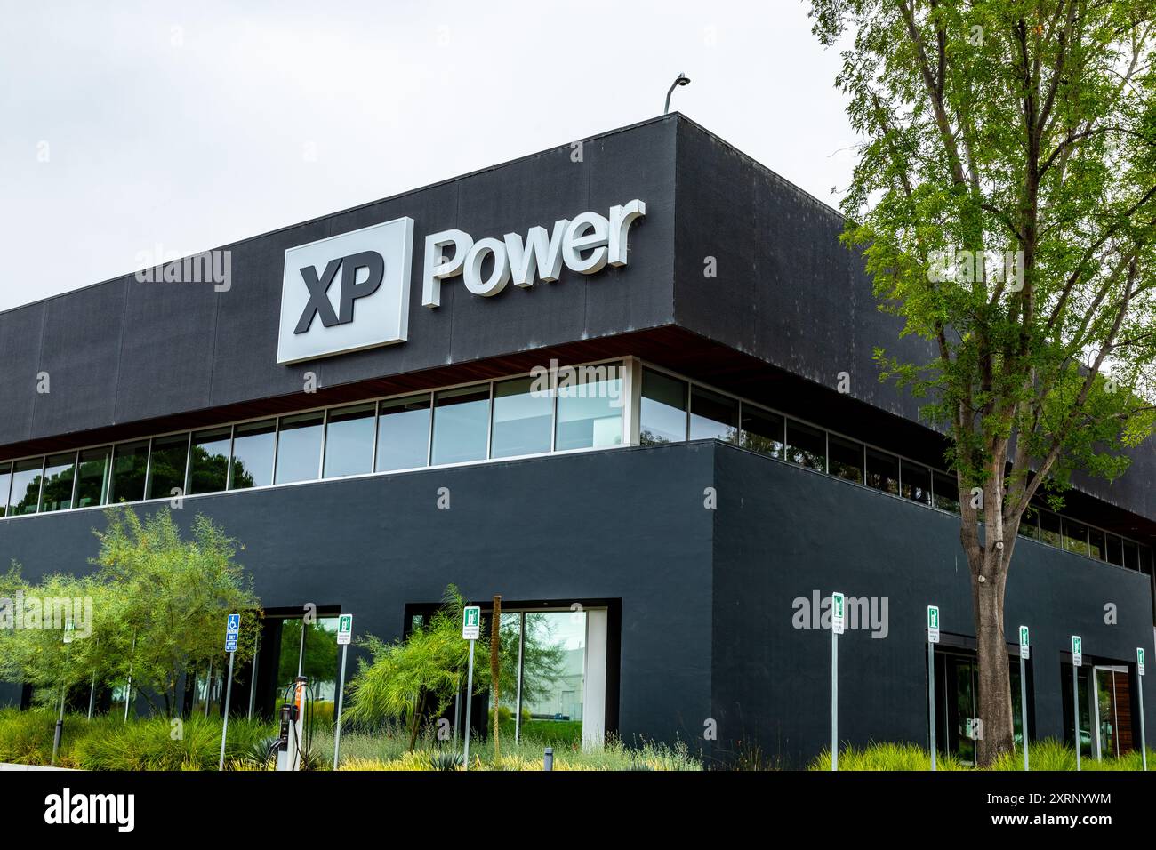 Xp logo design hi-res stock photography and images - Alamy