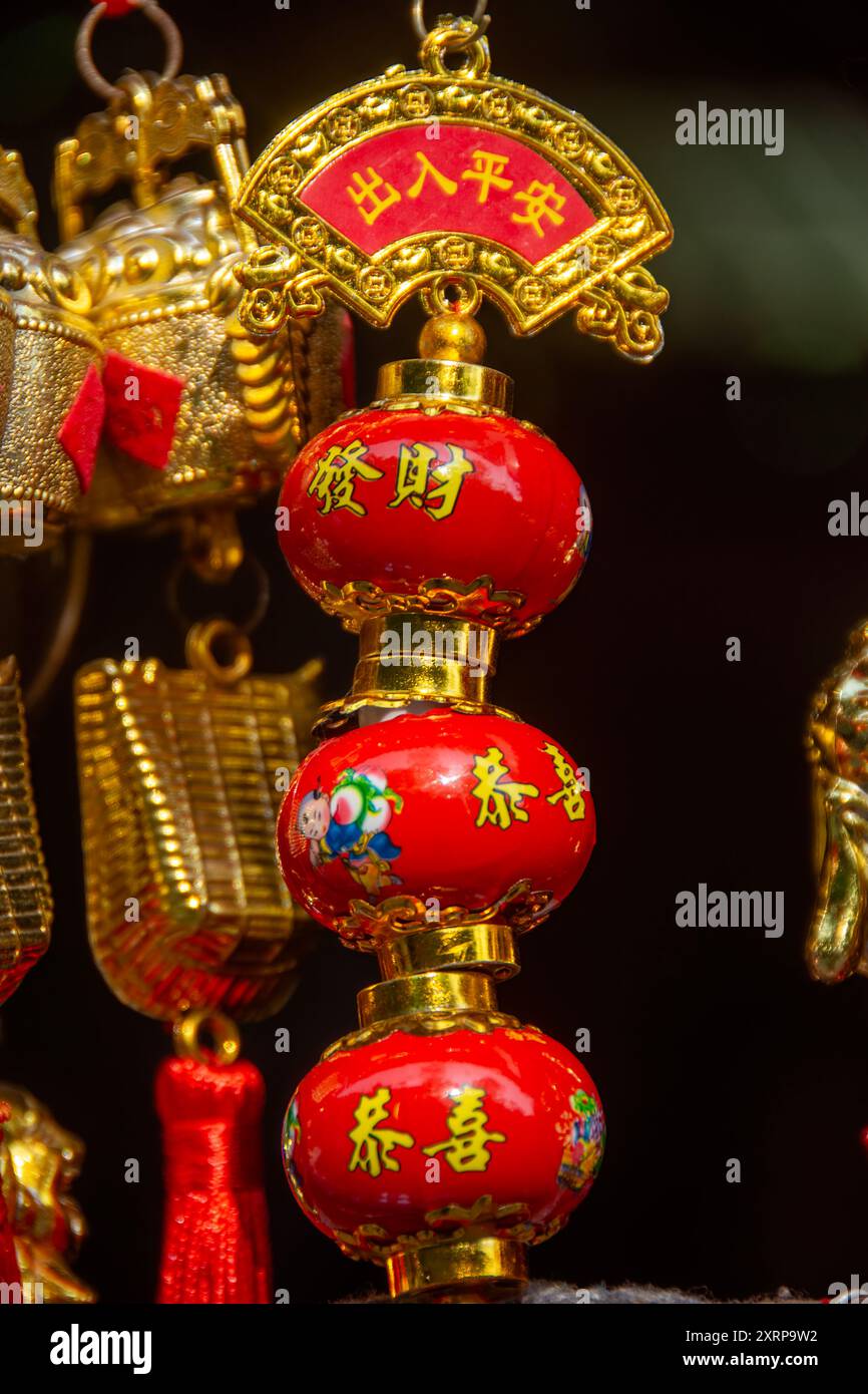 Chinese souvenirs hi-res stock photography and images - Alamy