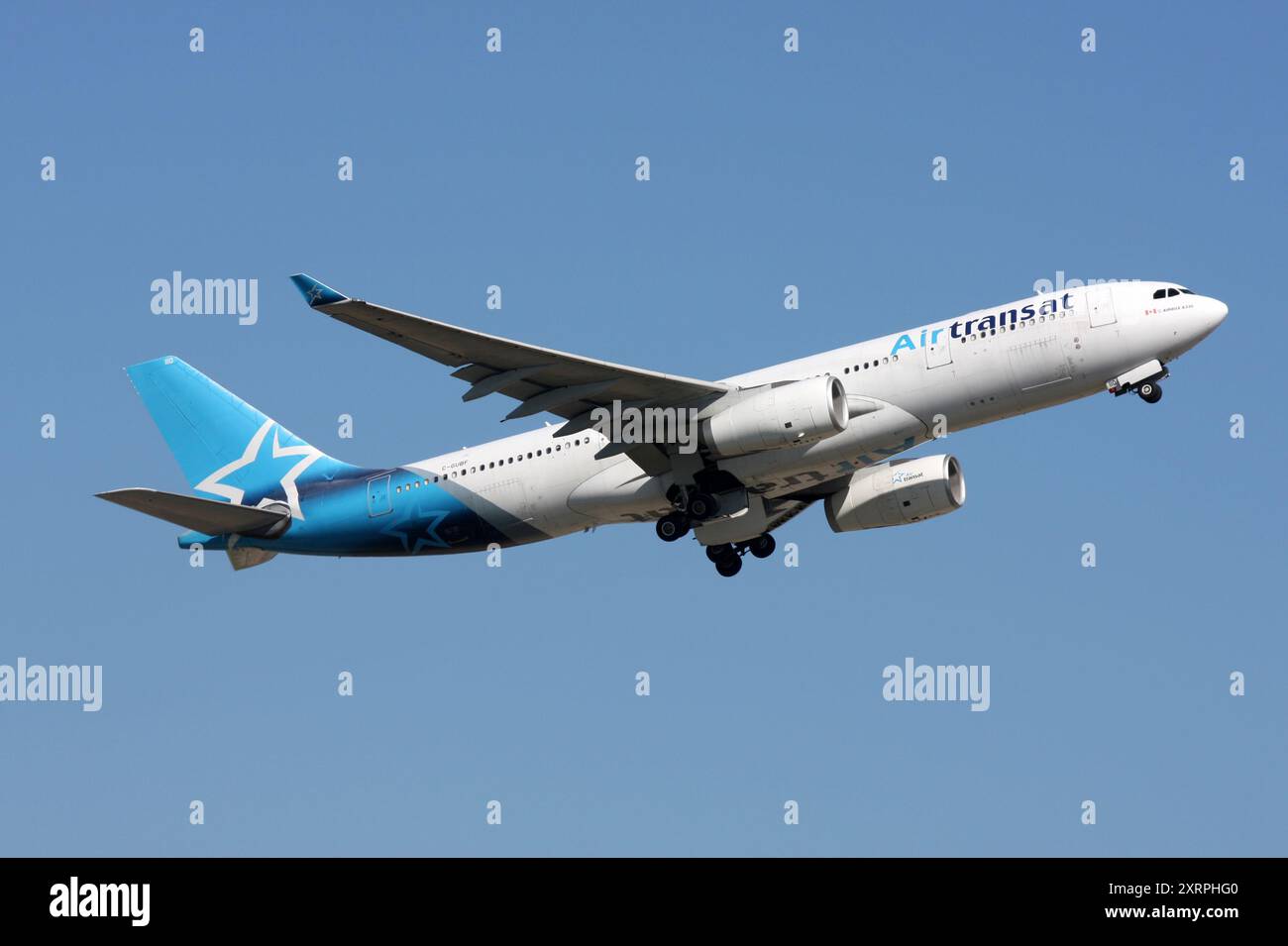An Airbus A330-200 of Air Transat departs London Gatwick Airport Stock Photo