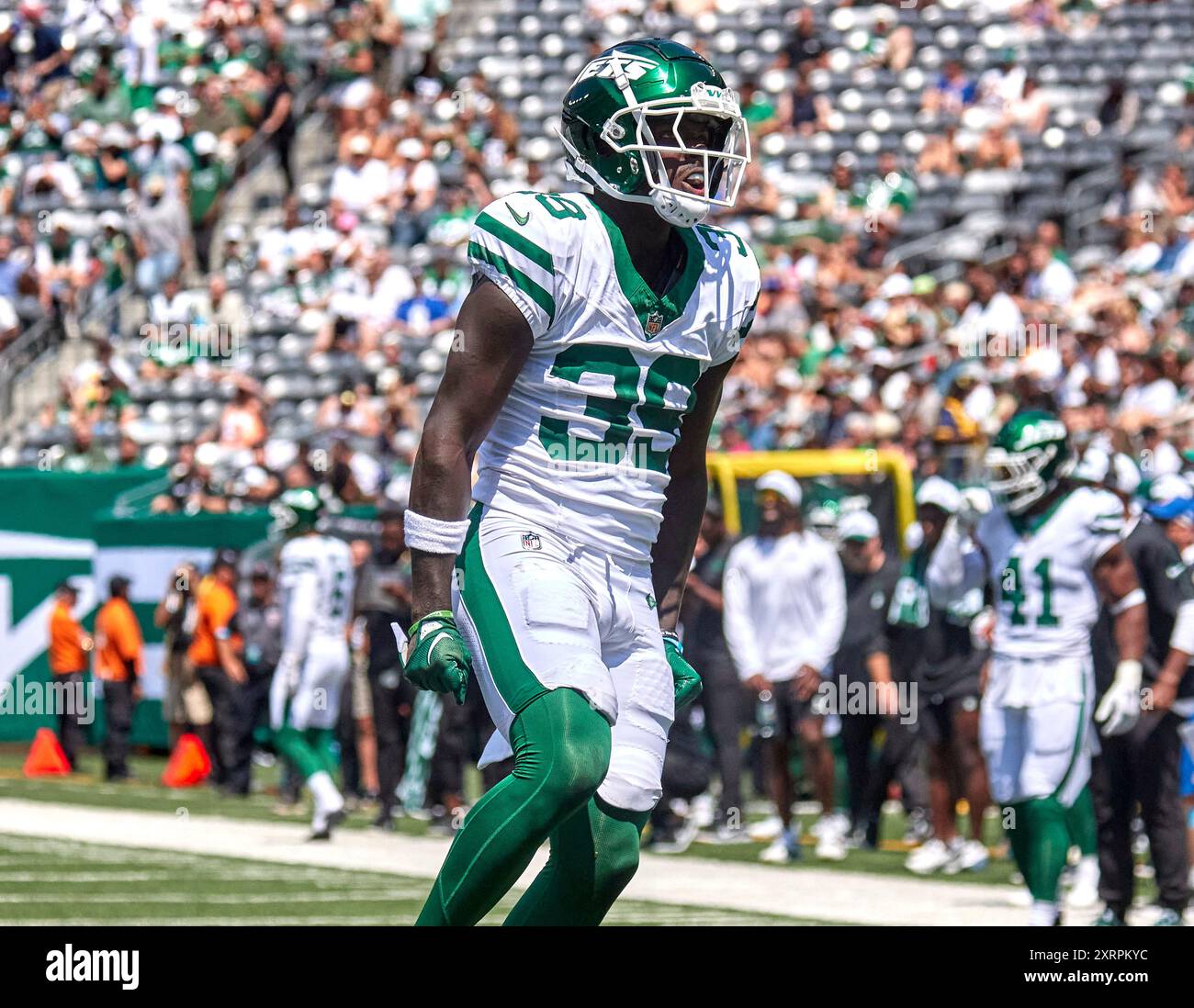 New York Jets safety Jarius Monroe (39) reacts after making