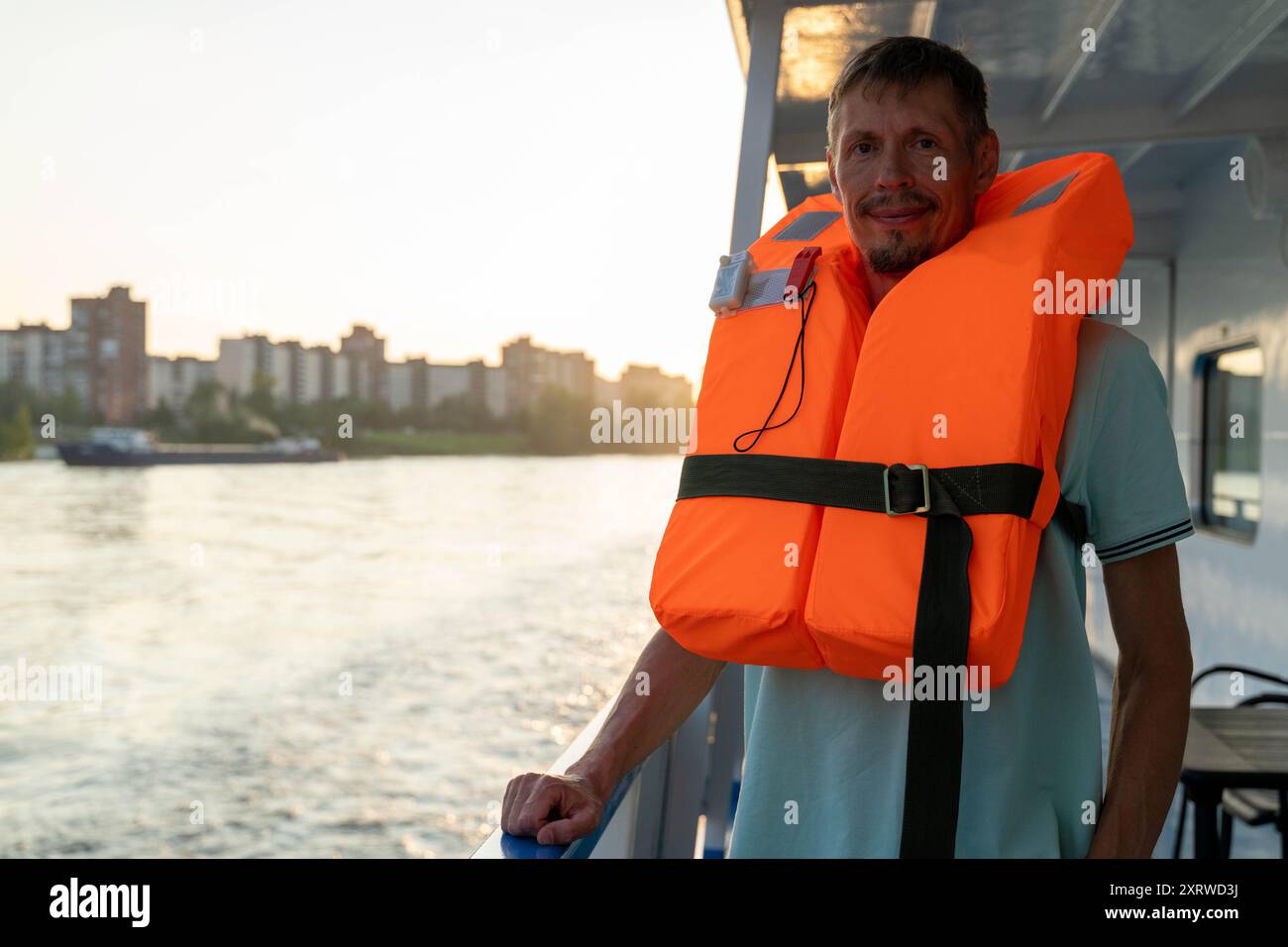 Wearing a life jacket hi-res stock photography and images - Alamy